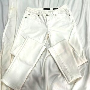 Jessica Simpson white women size 28 .